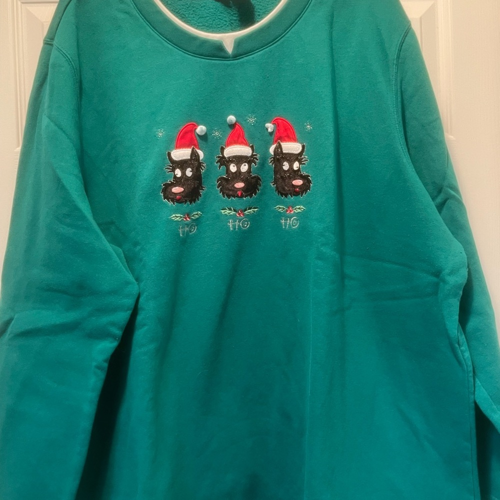 Liz and Me Green Holiday Sweatshirt with Santa Scotty  Dogs.   (53)